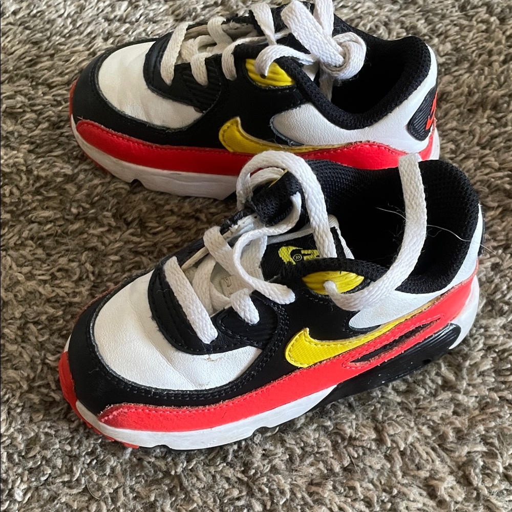 Nike Kids Sneakers in White, Black, Red & Yellow